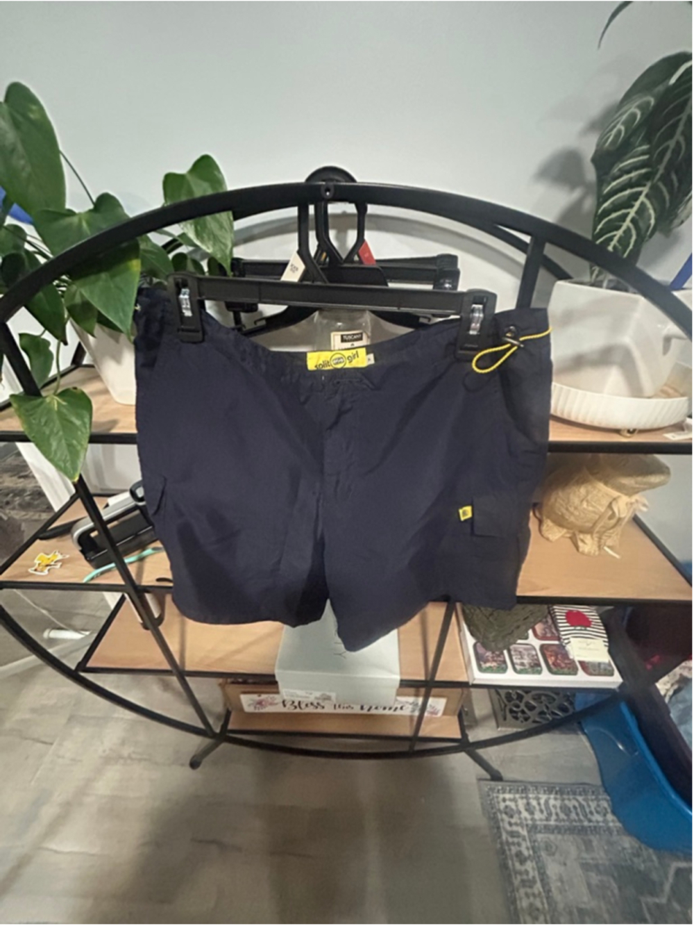 Juniors Split Girl Navy Cargo Shorts M with Yellow Accents